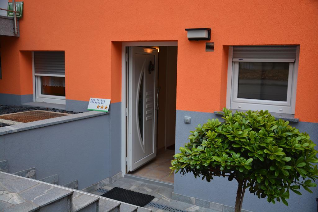 Apartment Arpa Ljubljana Rum bild